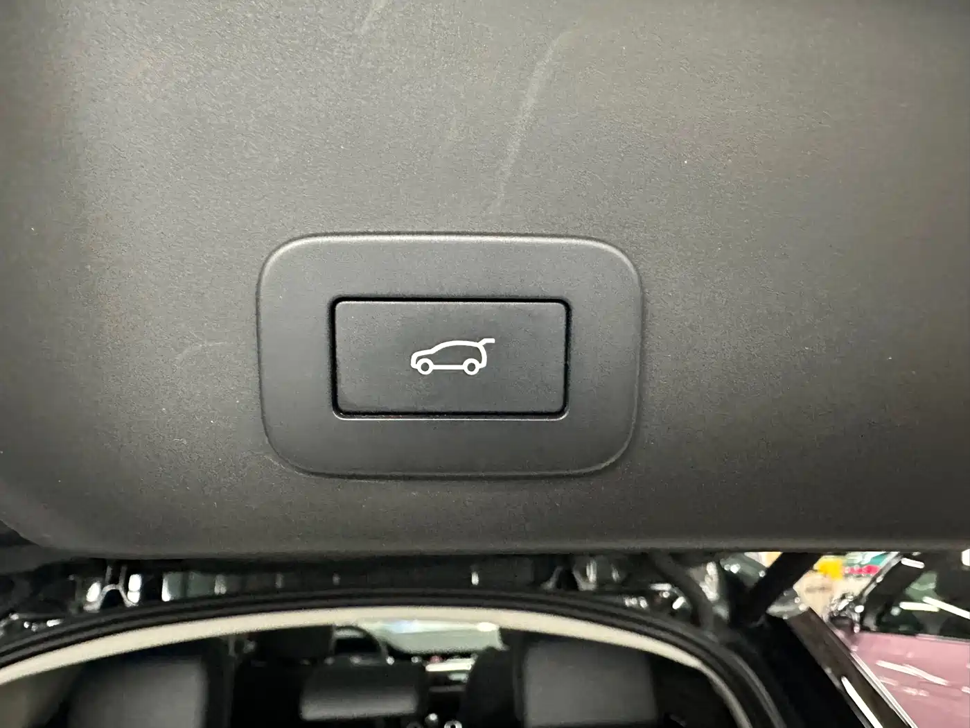 Land Rover Range Rover Evoque 2023 Range Rover Evoque L 249PS Luxury Edition фото 12