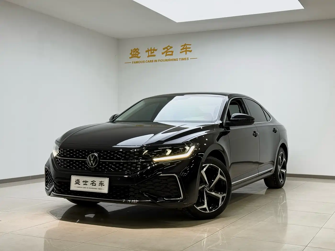 Volkswagen Passat 2023 330TSI Starlight Elite Edition