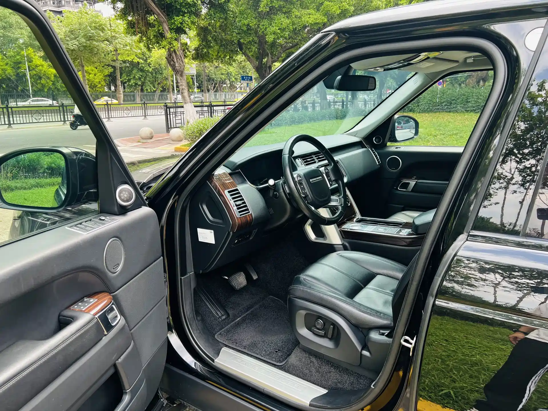 Фото 8 - Land Rover Range Rover