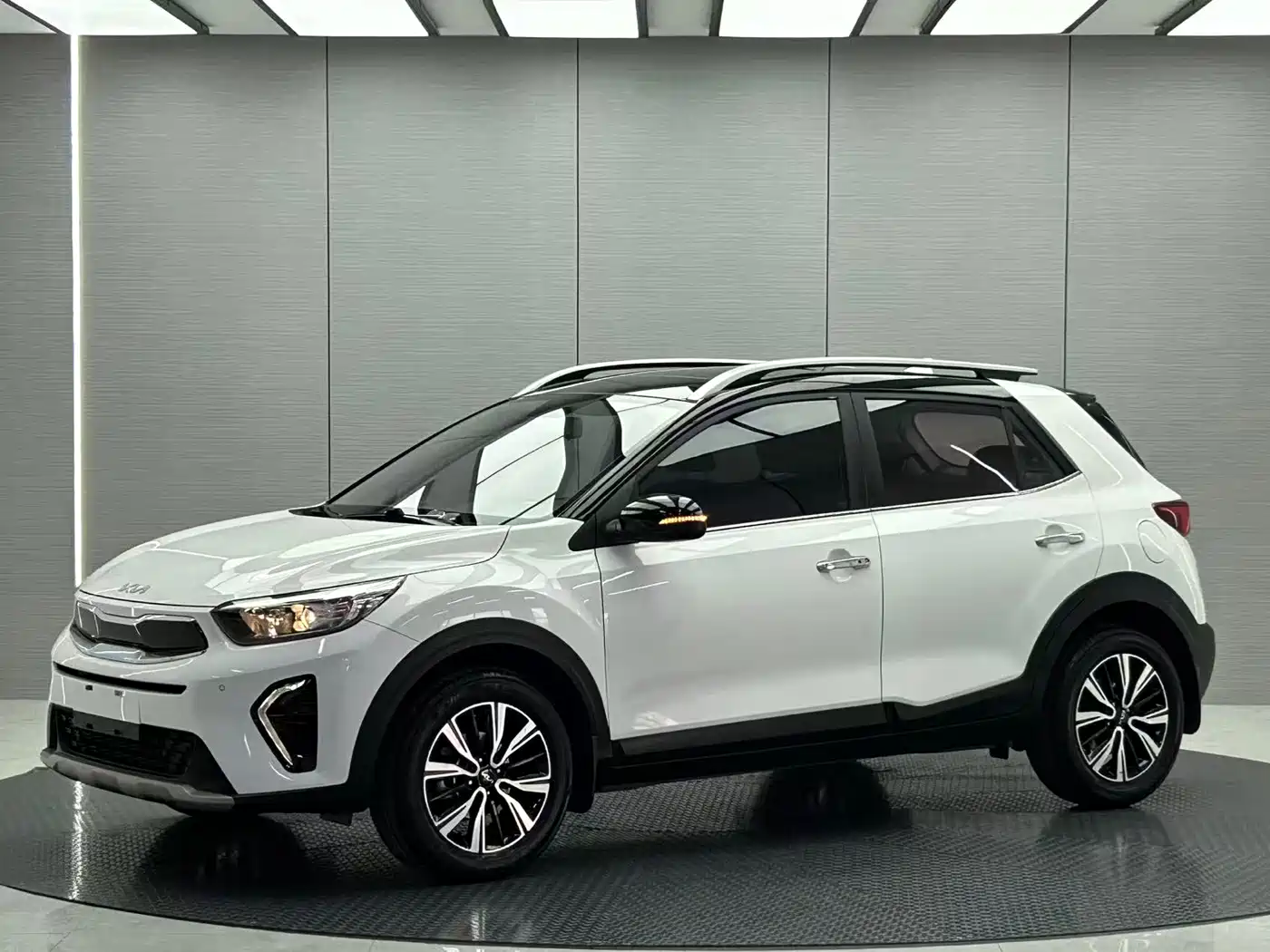 Kia KX1 2021 1.4L CVT Fun Sunroof Version