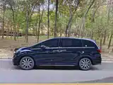 Photo 3 - Honda Odyssey