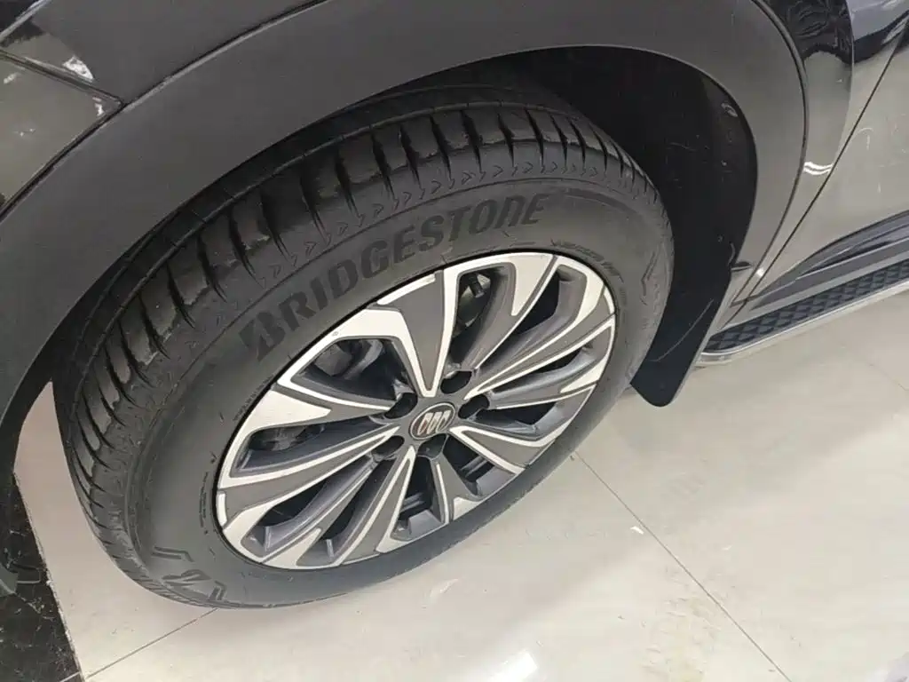 Buick Envision Plus 2025 2025 Enclave Plus 28T AWD Platinum Edition