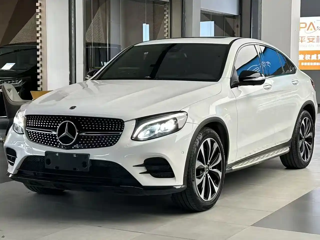 Mercedes-Benz GLC Coupe 2019 GLC 260 4MATIC Coupe SUV