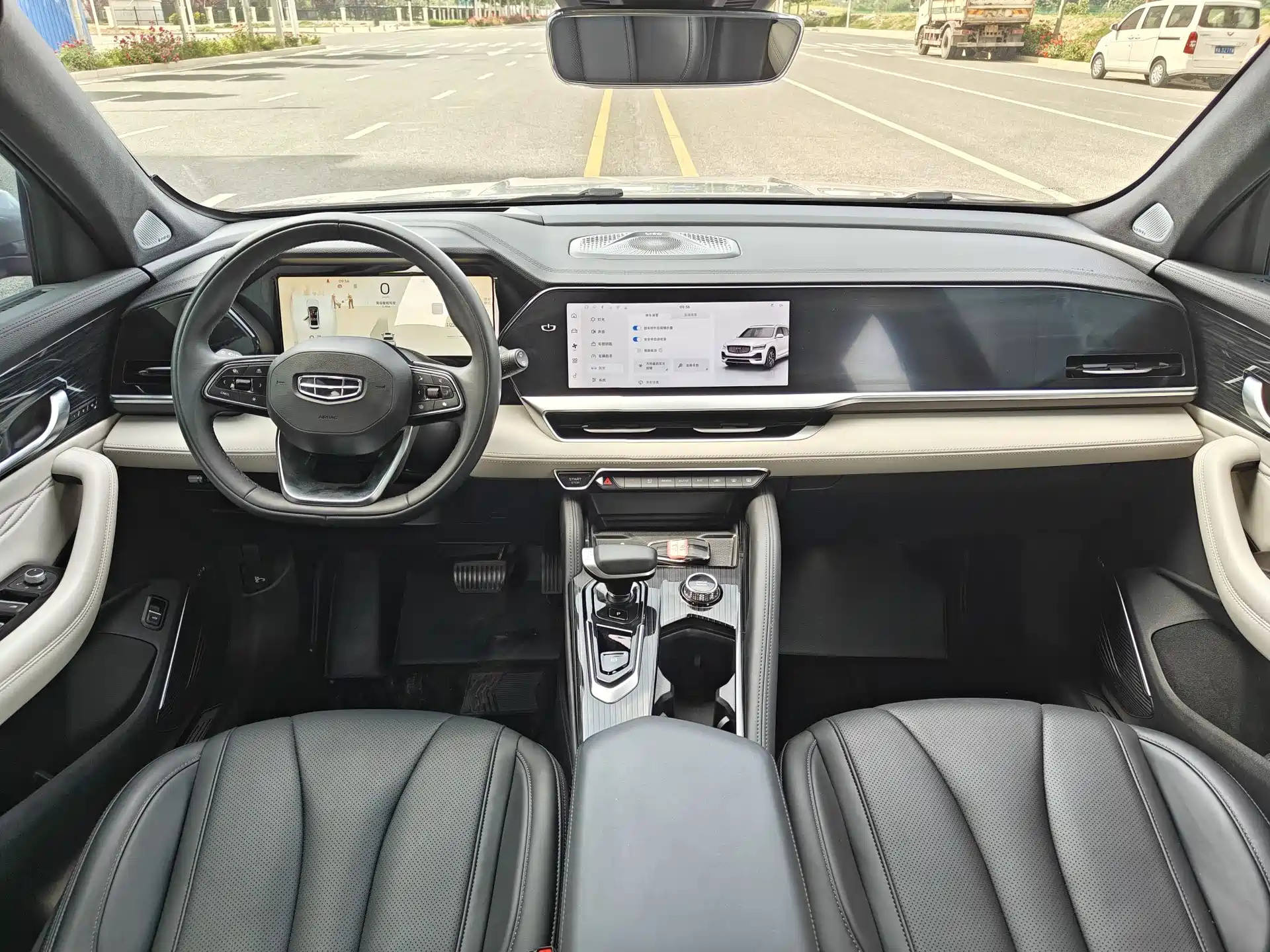 Фото 6 - Geely Monjaro