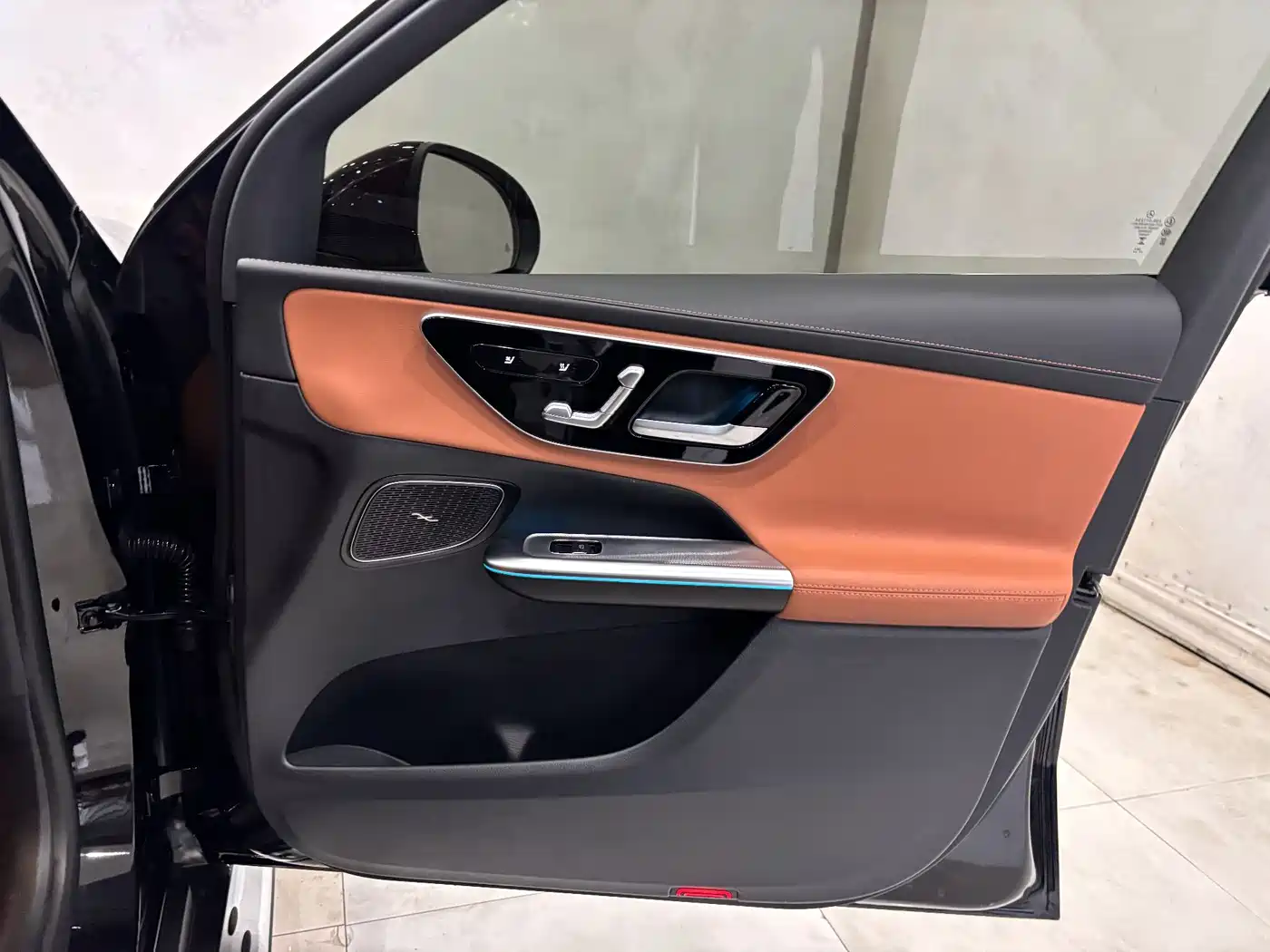 Mercedes-Benz GLC 2025 Facelift GLC 300 L 4MATIC Dynamic 5-seater фото 24