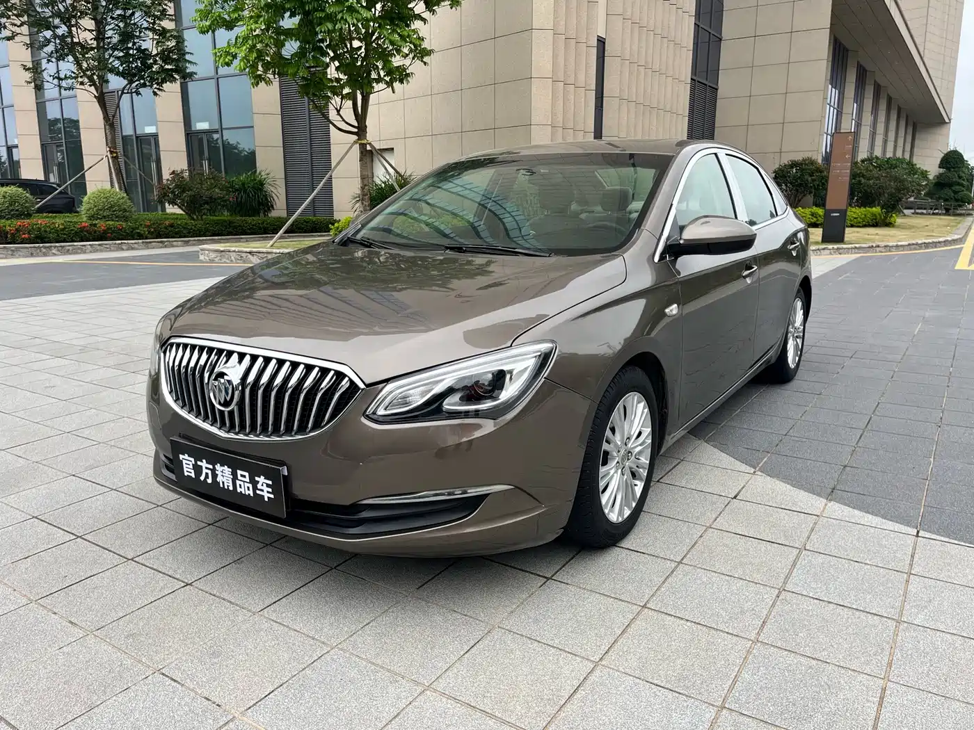 Фото 2 - Buick Excelle
