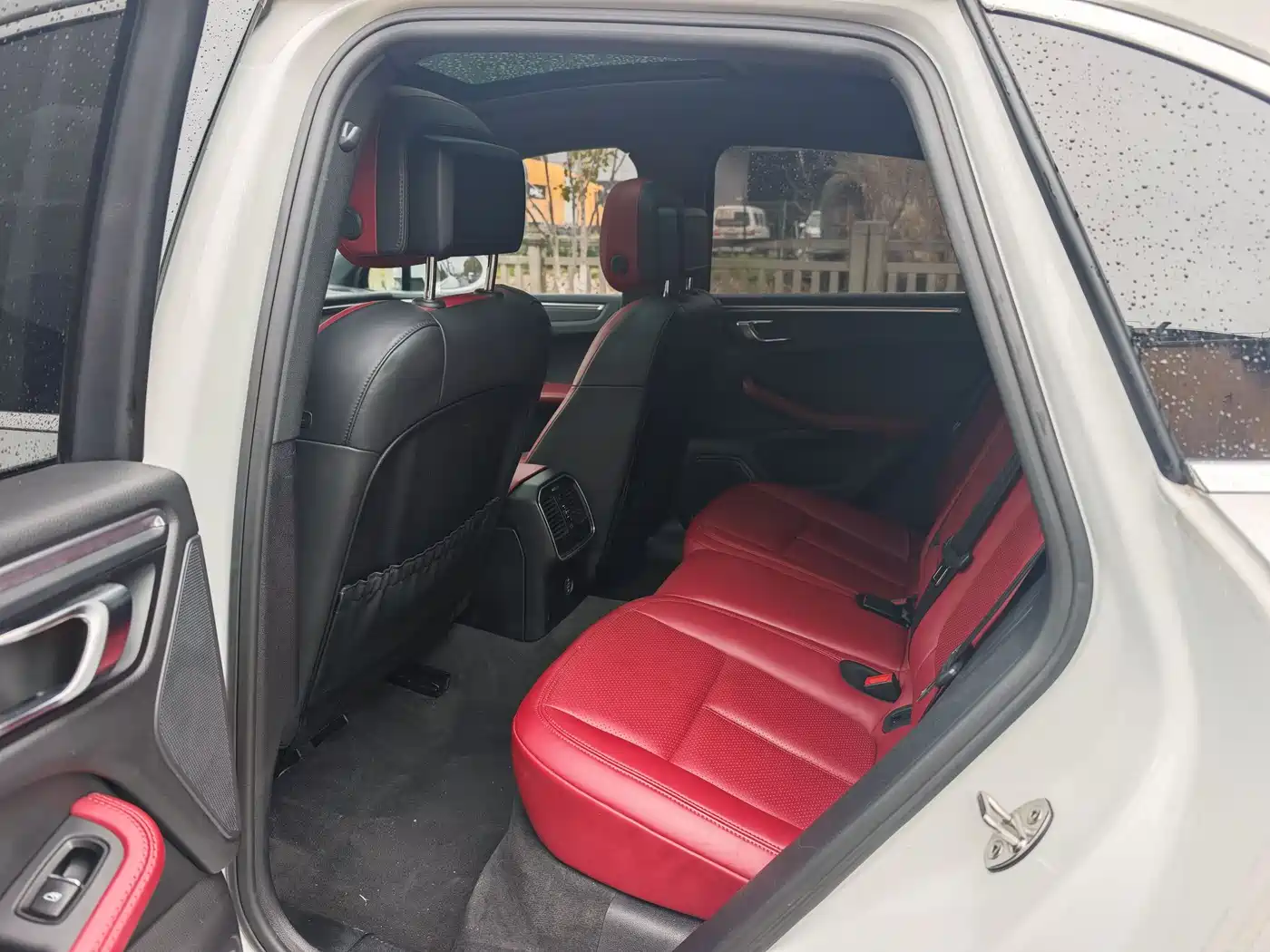 Porsche Macan 2018 Macan 2.0T фото 5