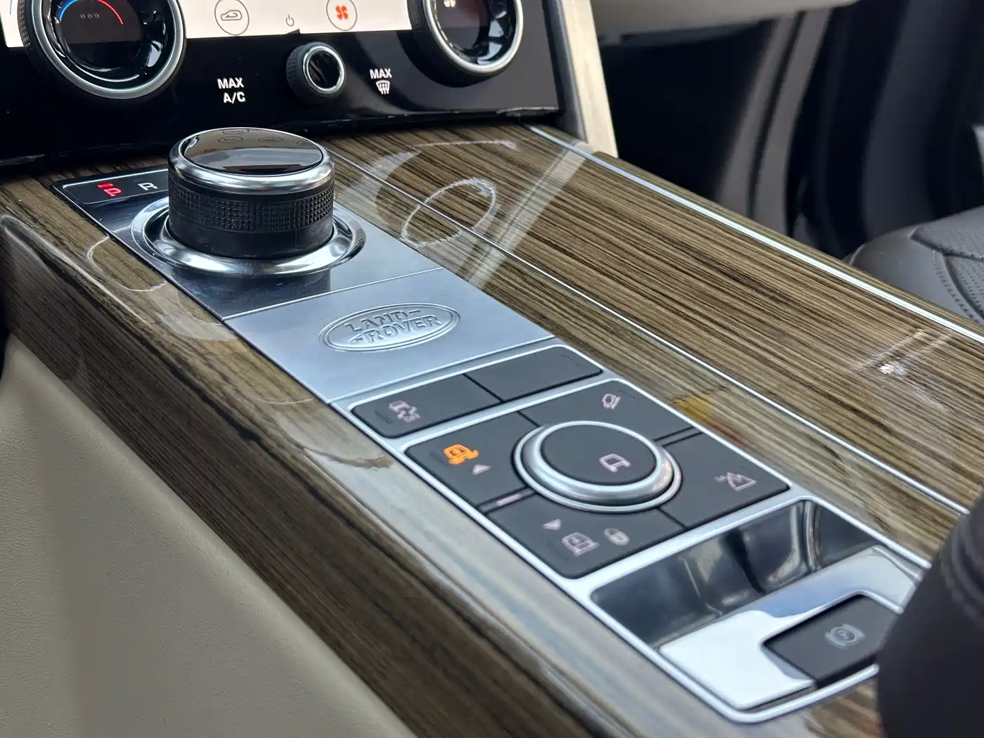 Land Rover Range Rover 2018 3.0 SC V6 Vogue Heritage Extended Edition фото 8
