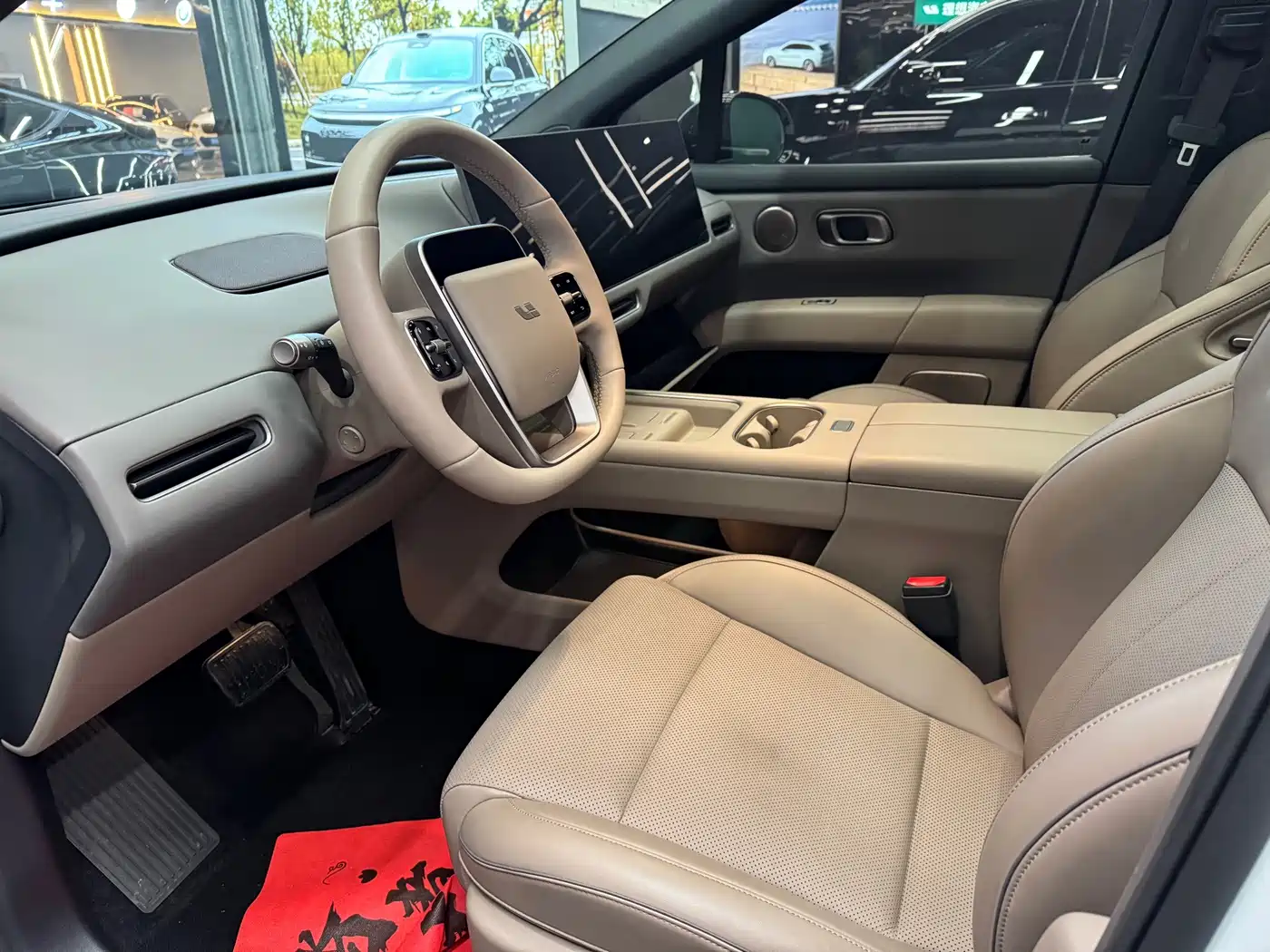 Li Auto i6 2025 2025 2WD Base Model