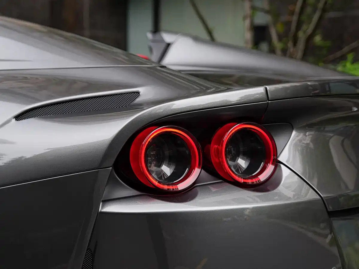 Ferrari 812 2021 2020 6.5L GTS