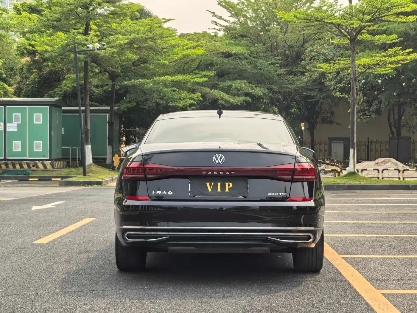 Volkswagen Passat 2022 330TSI Starlight Elite Edition фото 6