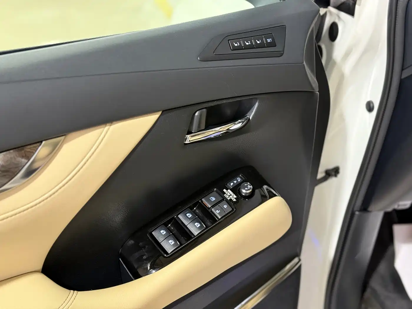 Toyota Alphard 2018 Facelift 3.5L Premium Edition фото 7
