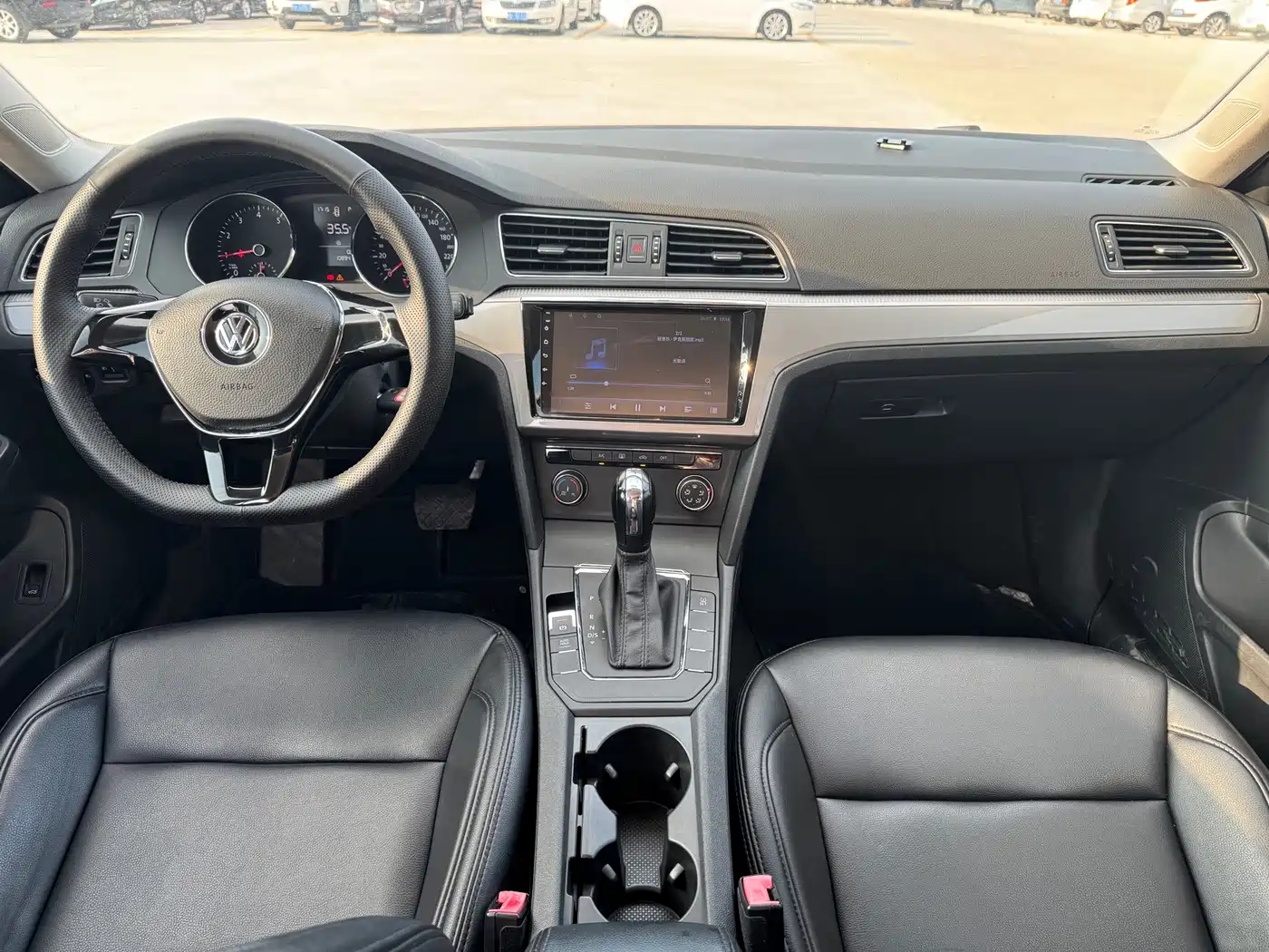 Volkswagen Lamando 2015 2015 230TSI DSG Style
