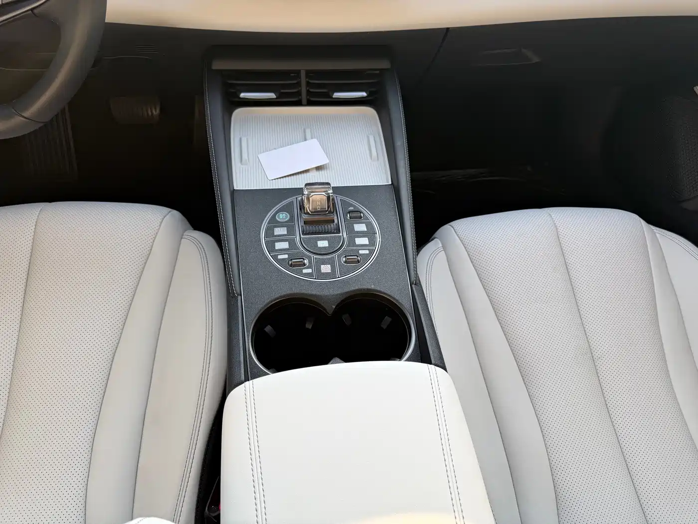 BYD Seal 06 New Energy 2024 DM-i 120KM Honor фото 12