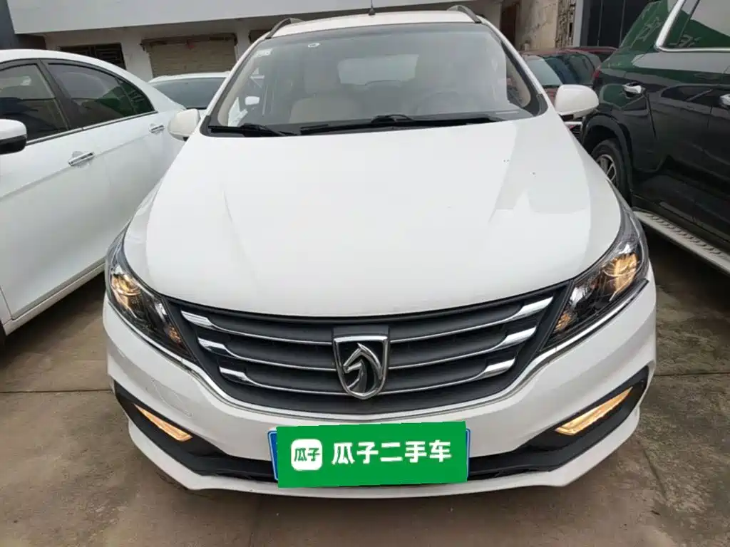 2021 Baojun 310W