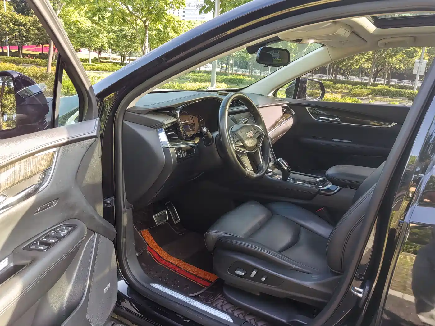 Cadillac XT5 2016 28T AWD Luxury Model фото 14