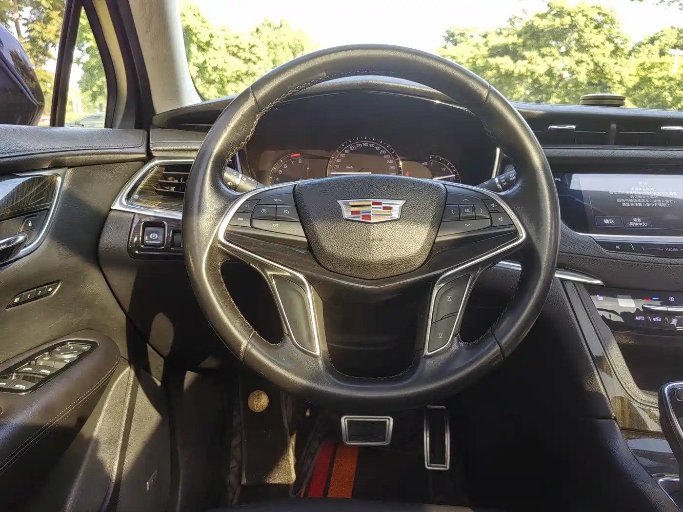 Cadillac XT5 2016 28T AWD Luxury Model фото 27