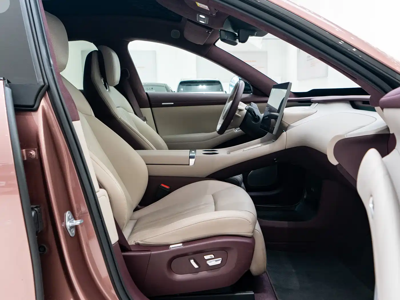 Xiaomi Auto Xiaomi YU7 2025 Ultra Long Range High Performance AWD Max Edition фото 9