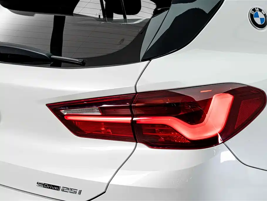 BMW X2 2023 2023 sDrive 25i Radiance Edition