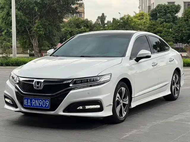 Honda Spirior 2017 2.4L Luxury Edition