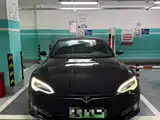 Фото 1 - Tesla Model S