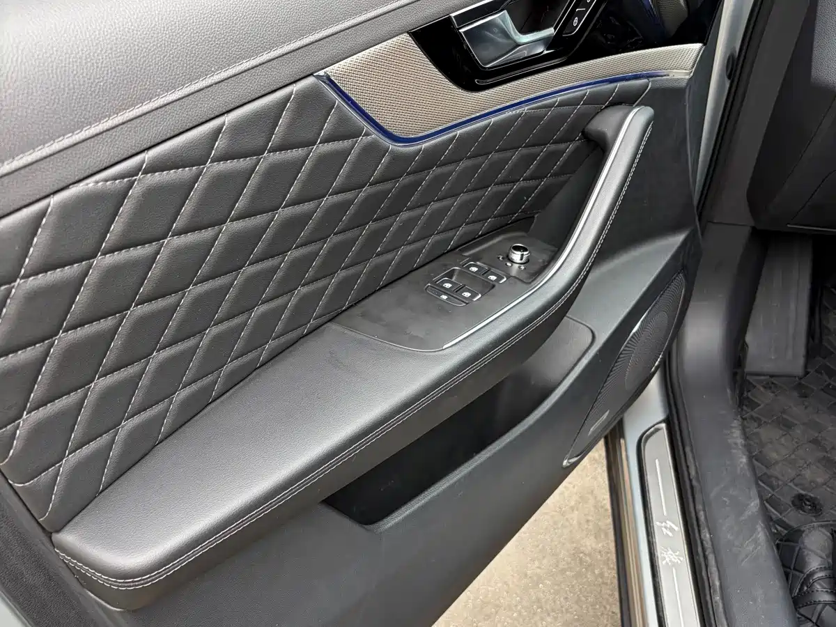 Hongqi HS5 2020 2019 2.0T Smart Connect Enjoy Edition