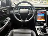 Фото 17 - Roewe RX5