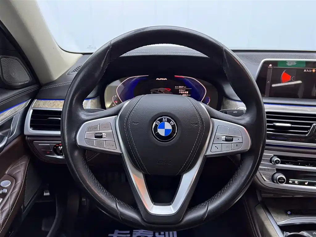 BMW 7 Series 2019 740Li Leading Luxury Package фото 21