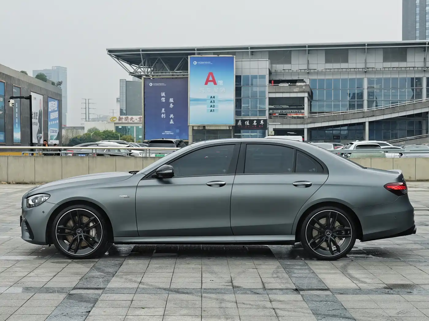 MERCEDES-BENZ E CLASS AMG