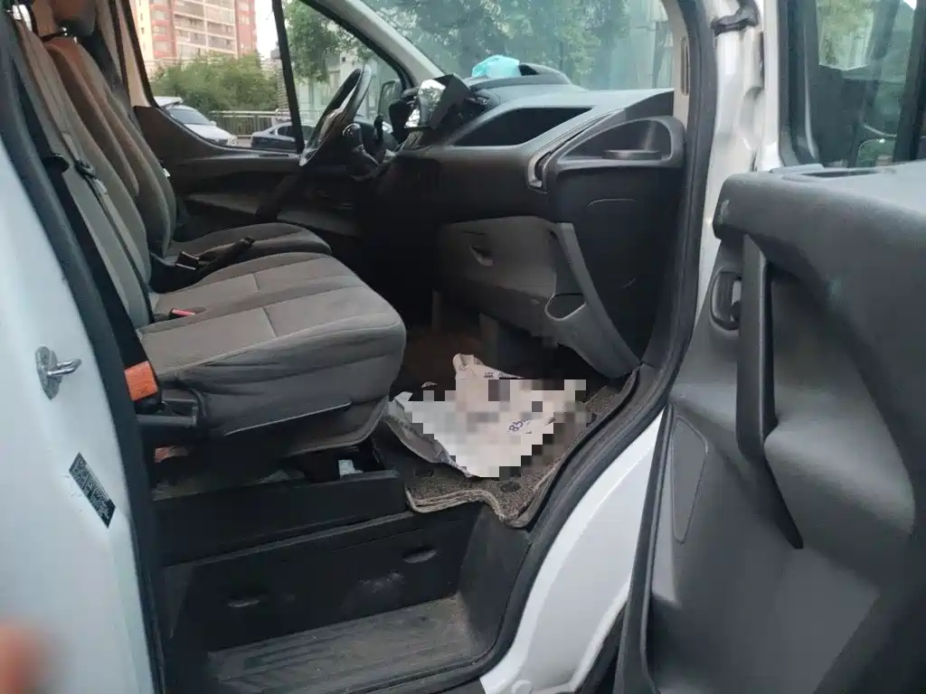 Ford Transit 2017 2017 2.0T Diesel Multi-purpose Commercial Vehicle Short Wheelbase Low Roof China V