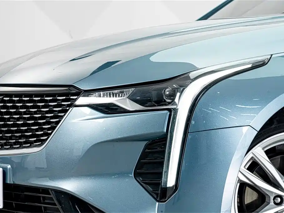 CADILLAC CT4
