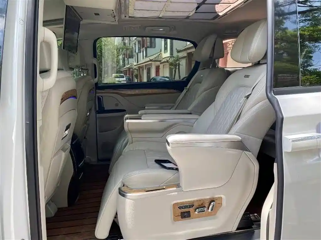 Buick GL8 2018 ES 28T Comfort Type China VI фото 5