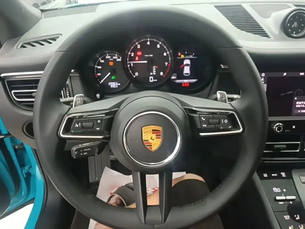 Фото 11 - Porsche Macan