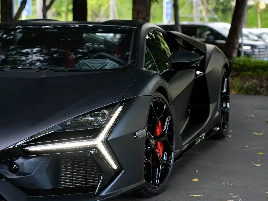 Lamborghini Revuelto 2025 2023 6.5L PHEV Standard