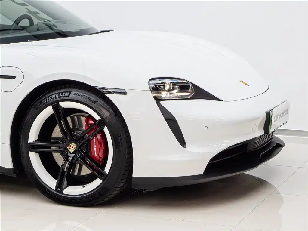 Porsche Taycan 2022 Facelift Taycan фото 9