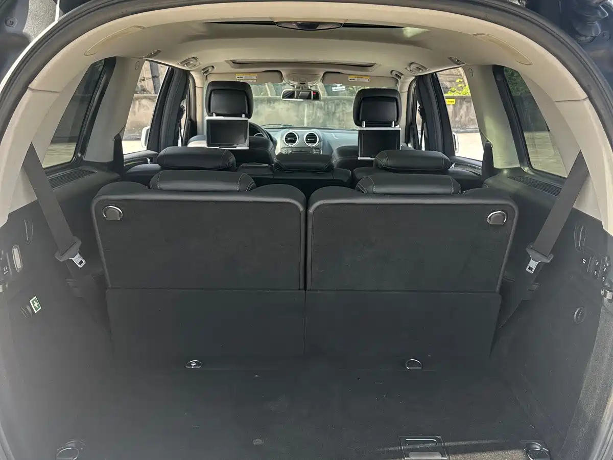 Mercedes-Benz GL-Class фото 12