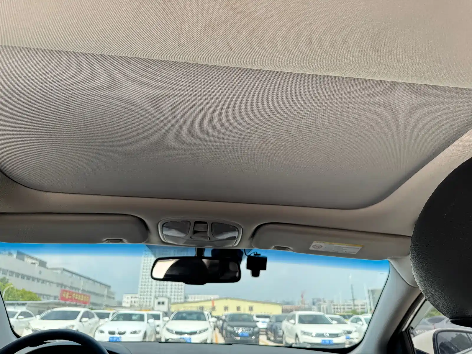 Photo 13 - Hyundai Sonata