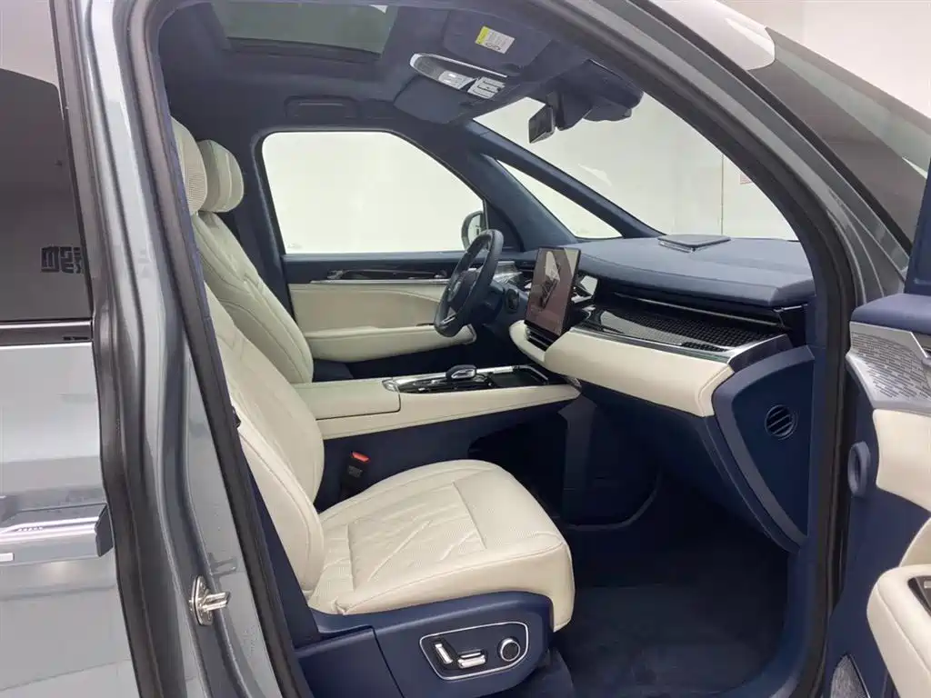 ZEEKR EXTREME KRYPTON 009