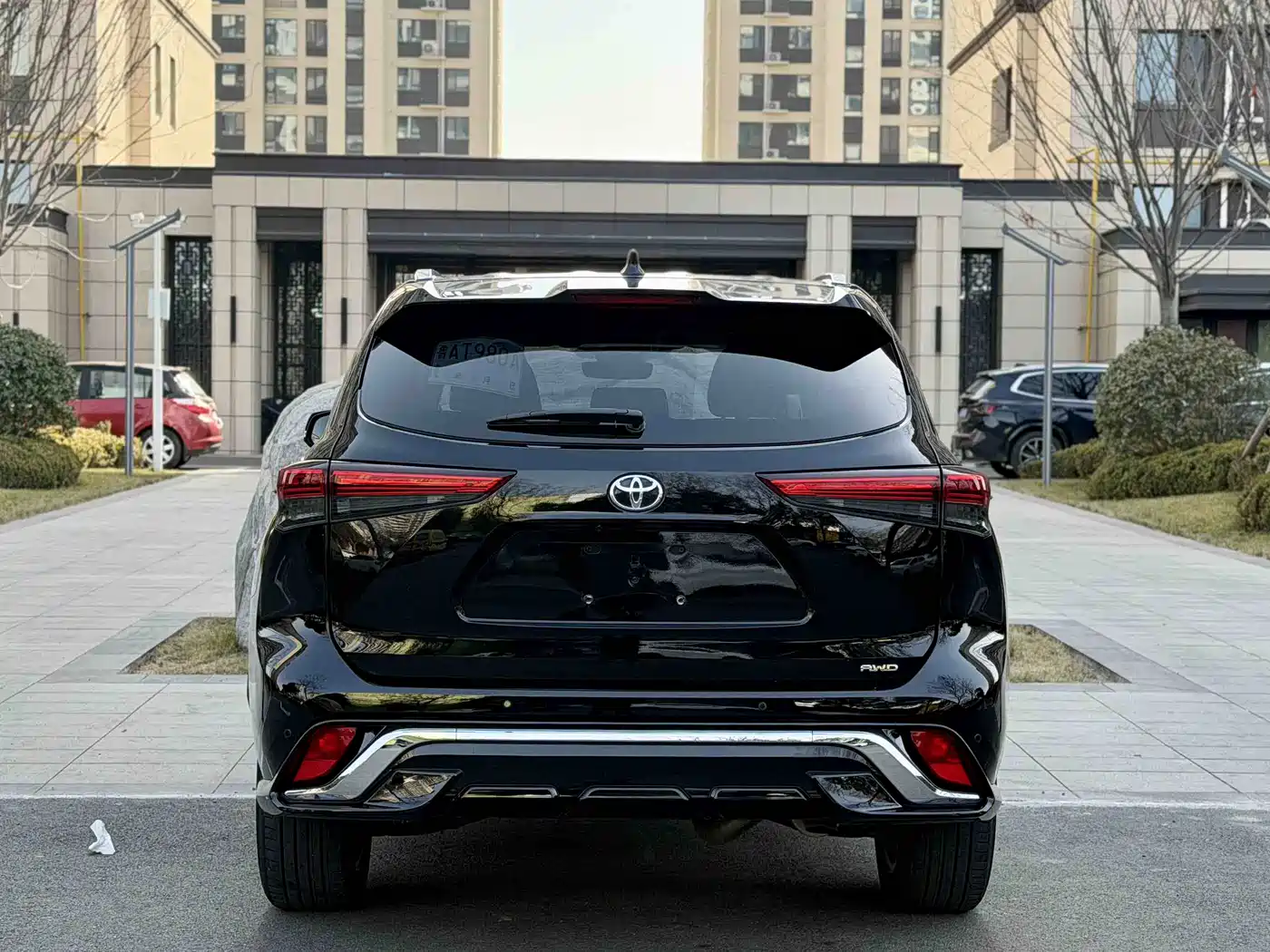 TOYOTA HIGHLANDER