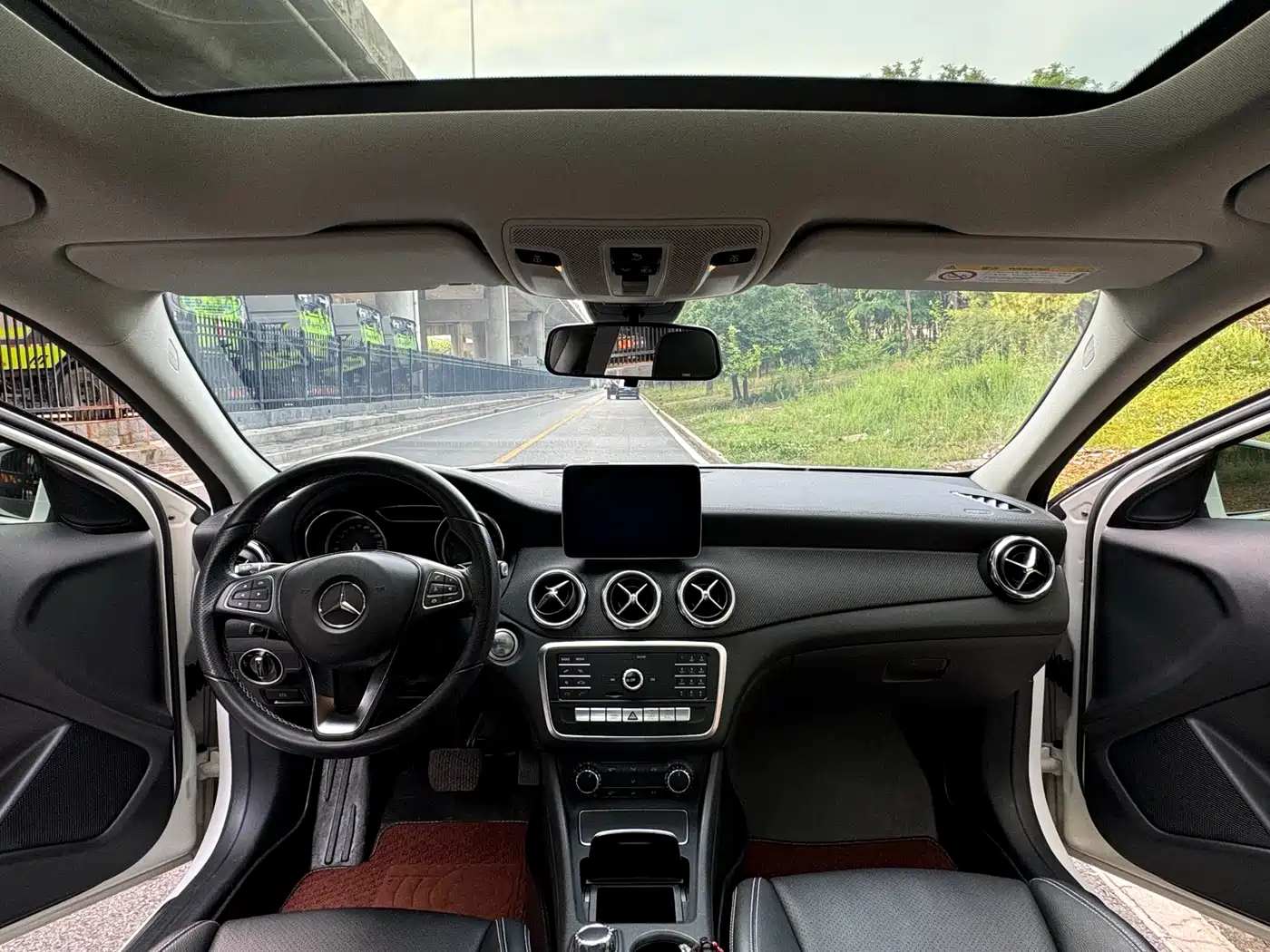 Mercedes-Benz GLA 2018 GLA 200 Fashion фото 8