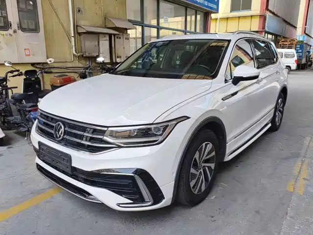 Volkswagen Tiguan L PHEV 430PHEV, Плагин-гибрид, Премиум
