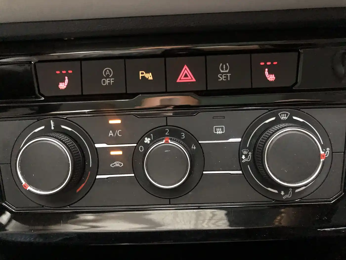 JETTA VS7