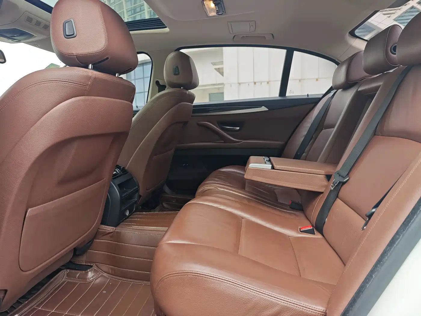BMW 5 Series 2017 520Li Classic Edition фото 11