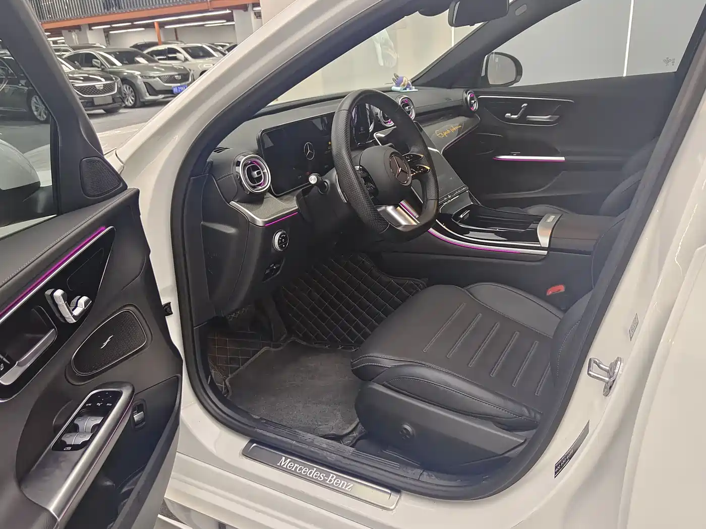 Mercedes-Benz C-Class 2023 Facelift C 260 L Sport Edition фото 4
