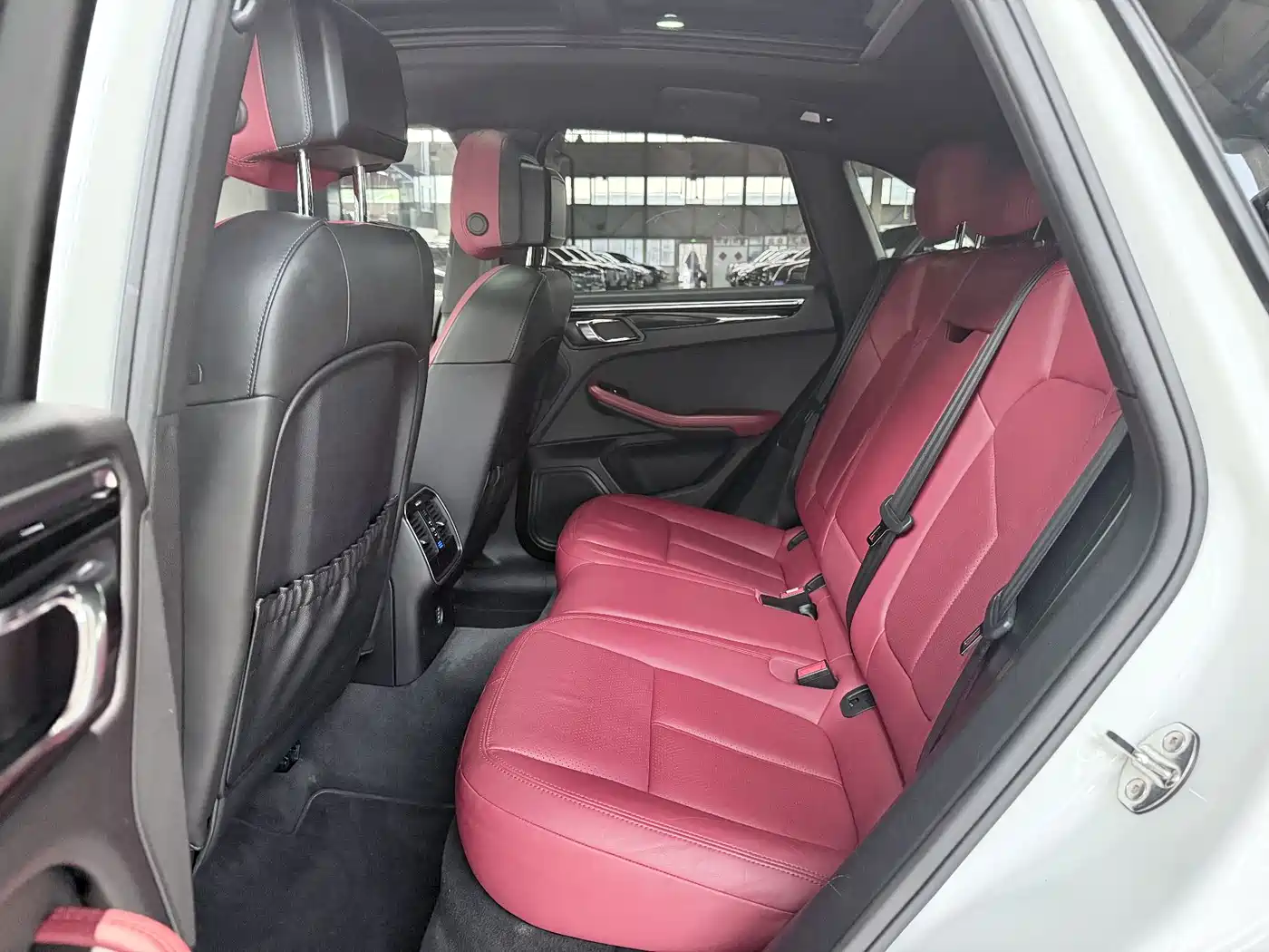 Porsche Macan 2017 Macan S 3.0T фото 8