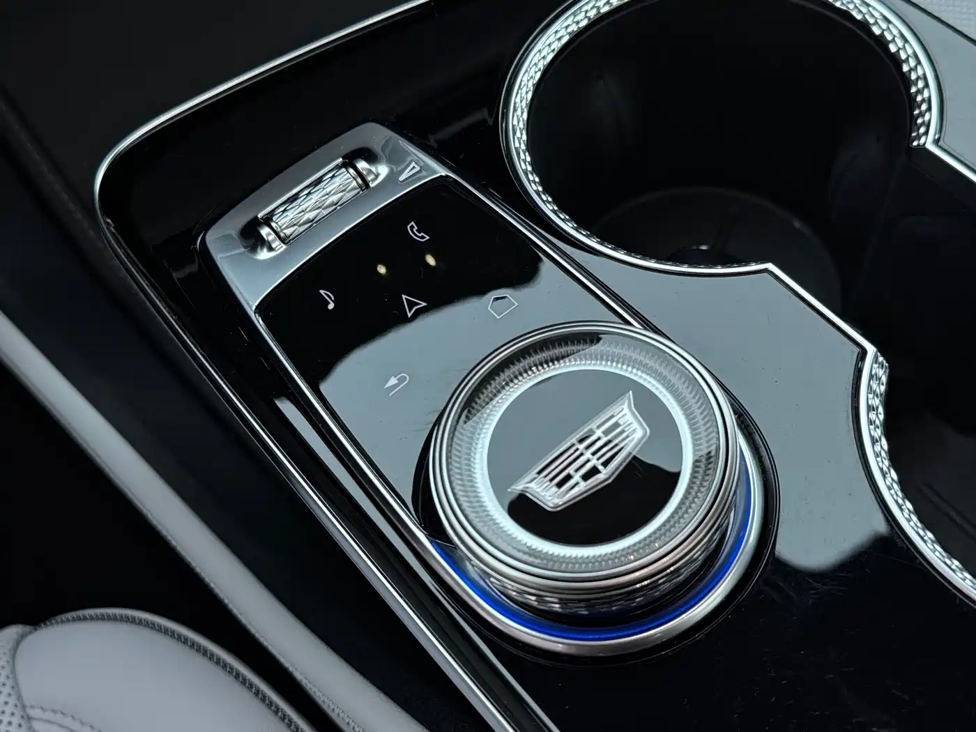 Cadillac GT4 2025 2023 25T Luxury Edition