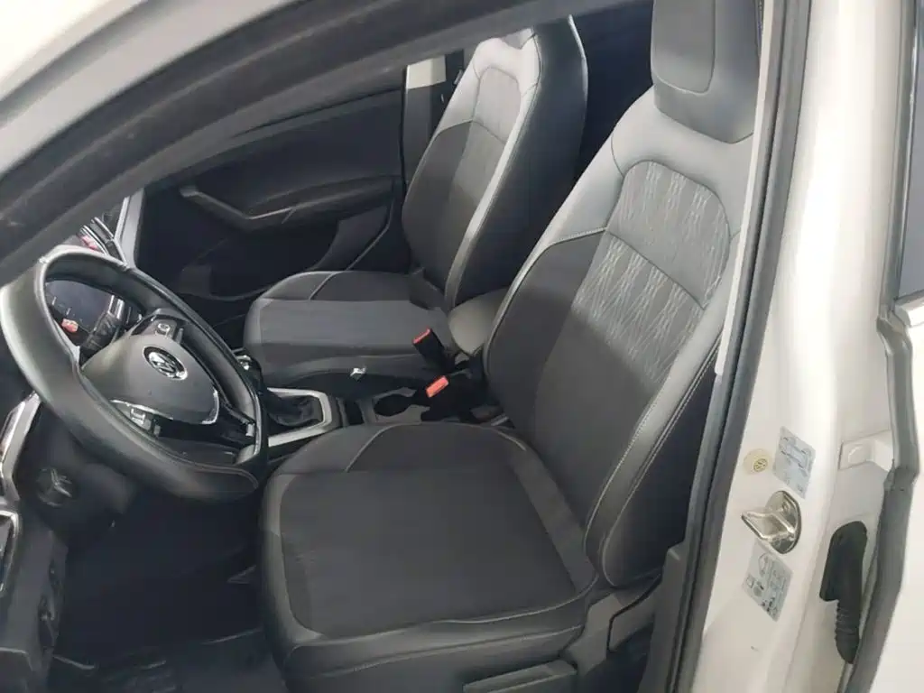 Фото 15 - Volkswagen T-Cross