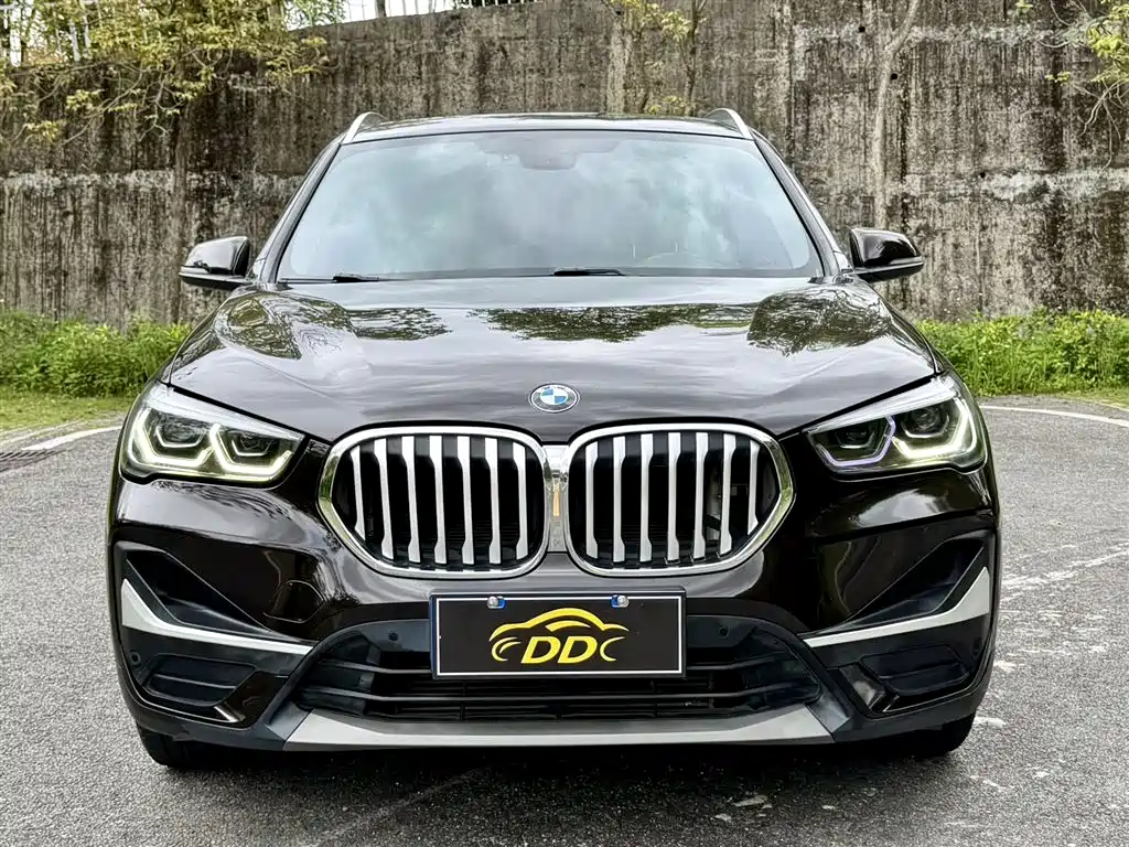 BMW X1 2020 sDrive20Li Fashion Model фото 2