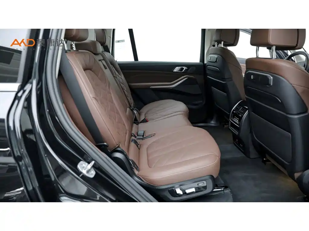 BMW X7 2024 2023 xDrive40i Leading Luxury Package