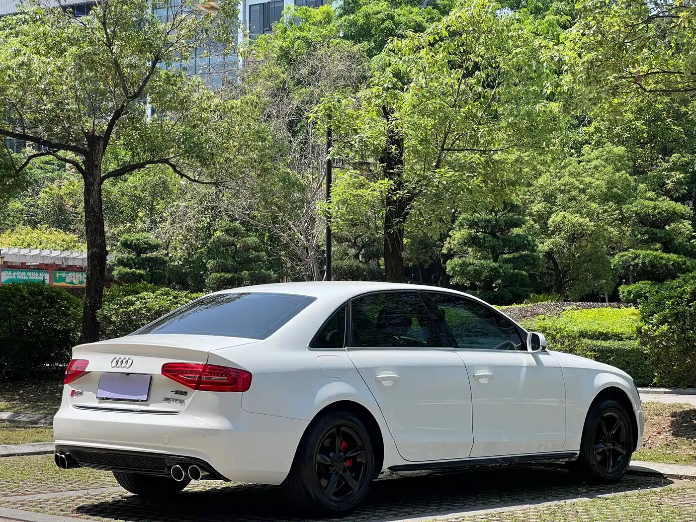 Audi A4L 2013 35 TFSI Automatic Comfort фото 14